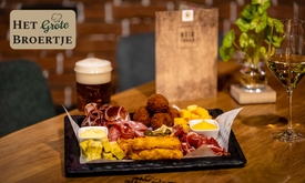 Tapasplank + cocktail bij Het Grote Broertje 